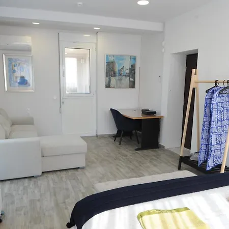 El Angel By Ntinos * Kremasztí