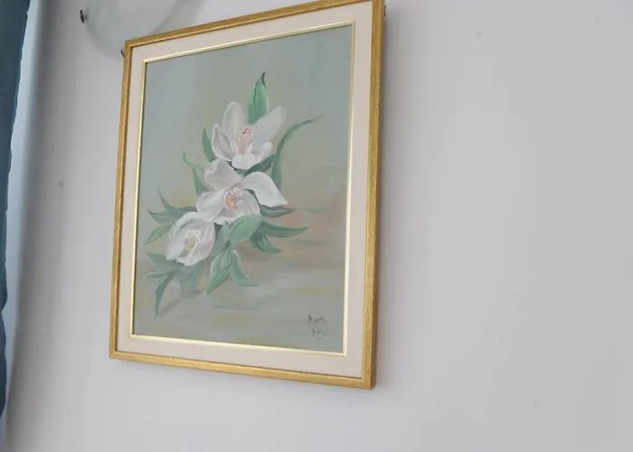 El Angel By Ntinos *