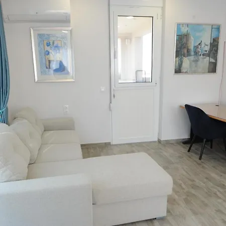 El Angel By Ntinos *