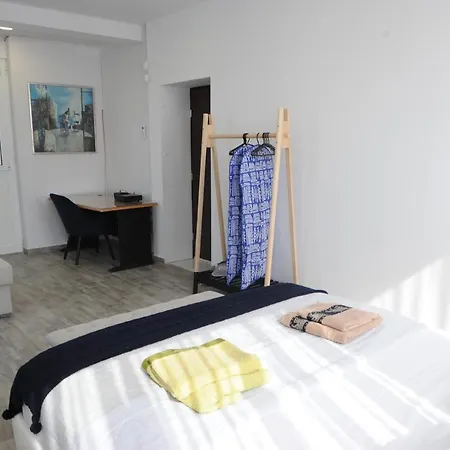 El Angel By Ntinos * Kremastí